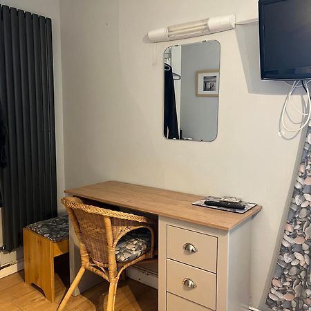 Cove Cott Guest Accommodation Warsash Екстер'єр фото